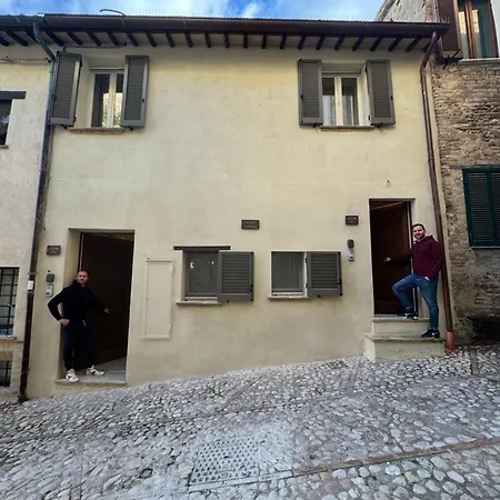 Appartamenti L'Ambulante Montefalco Exterior photo